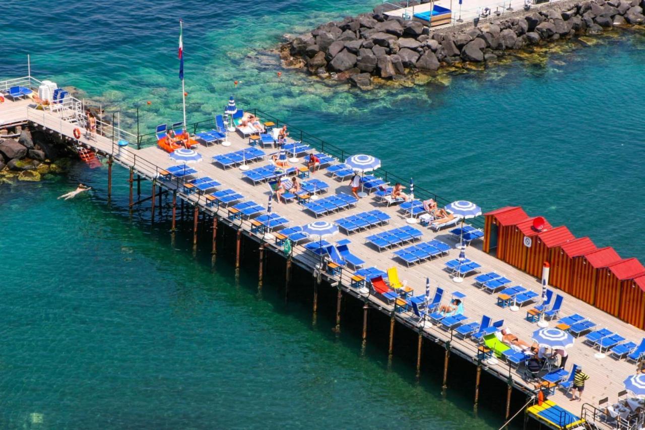 Suite Villa Comunale Sorrento Exterior foto